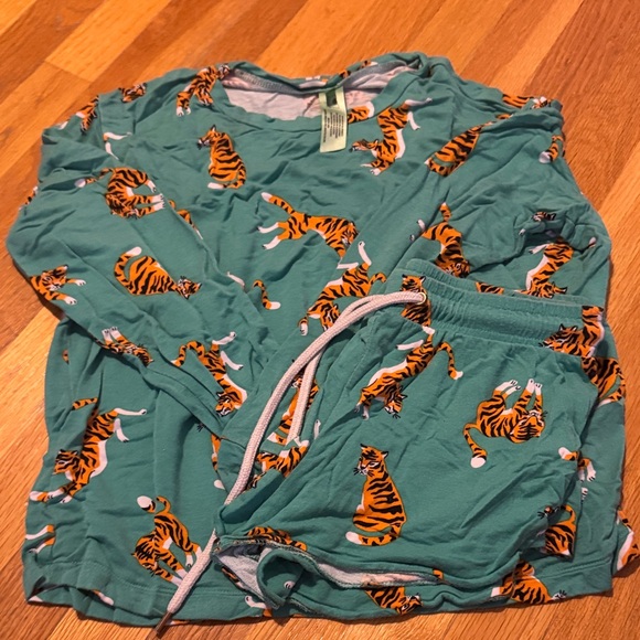 Worn Once Honeydew Intimates Teal Tiger Print Pajama Set - Picture 1 of 4